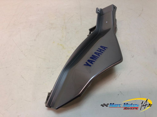 CACHE LATERAL DROIT YAMAHA MT07 TRACER A2 2024