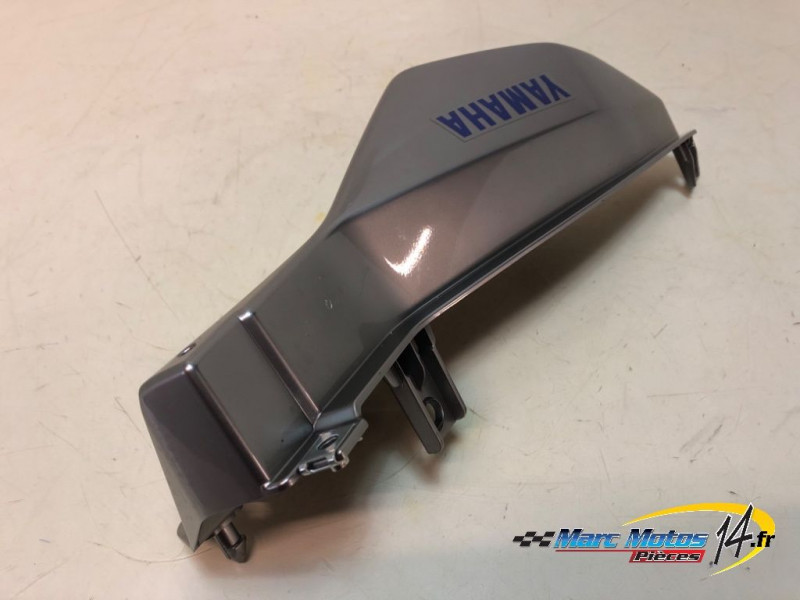CACHE LATERAL DROIT YAMAHA MT07 TRACER A2 2024