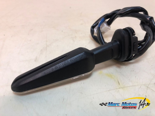 CLIGNOTANT AVANT DROIT YAMAHA MT07 TRACER A2 2024