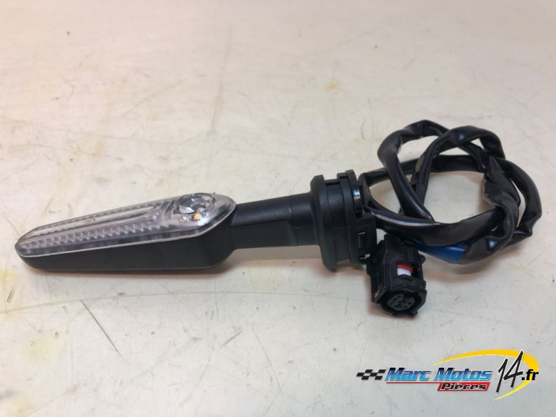 CLIGNOTANT AVANT GAUCHE YAMAHA MT07 TRACER A2 2024