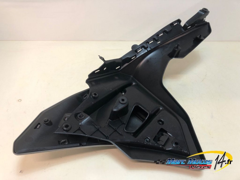 FLANC DE CARENAGE DROIT YAMAHA MT07 TRACER A2 2024