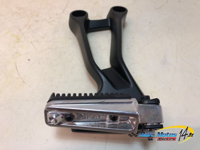 PLATINE ARRIERE DROITE YAMAHA MT07 TRACER A2 2024