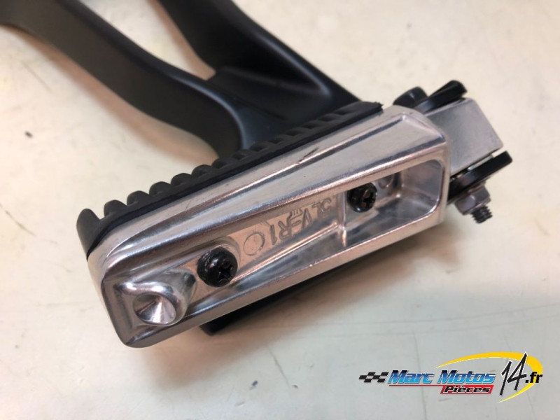 PLATINE ARRIERE DROITE YAMAHA MT07 TRACER A2 2024