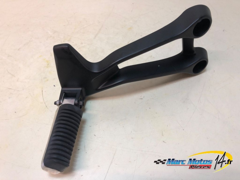 PLATINE ARRIERE DROITE YAMAHA MT07 TRACER A2 2024