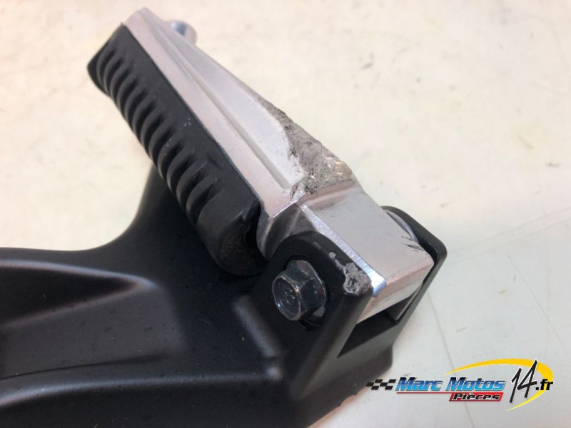 PLATINE ARRIERE GAUCHE YAMAHA MT07 TRACER A2 2024