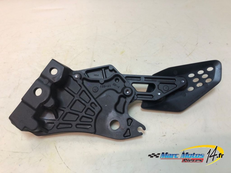 PLATINE AVANT GAUCHE YAMAHA MT07 TRACER A2 2024