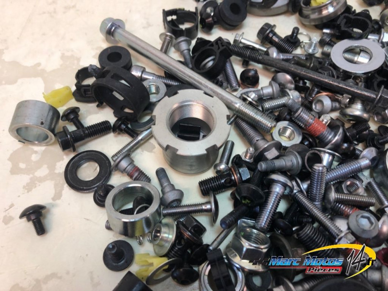 VISSERIE YAMAHA MT07 TRACER A2 2024