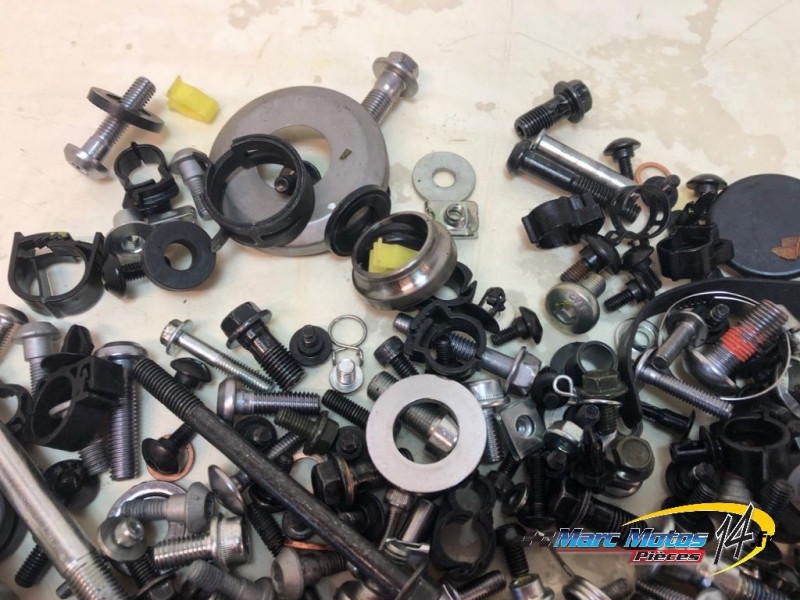 VISSERIE YAMAHA MT07 TRACER A2 2024