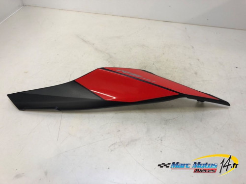 CACHE LATERAL GAUCHE APRILIA 457 RS 2024