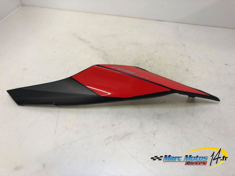 CACHE LATERAL GAUCHE APRILIA 457 RS 2024