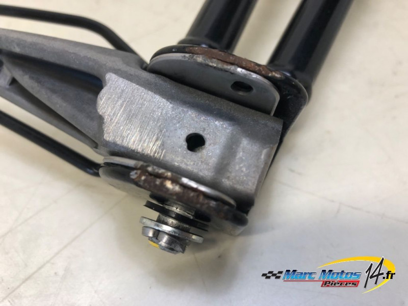 PLATINE ARRIERE DROITE APRILIA 457 RS 2024