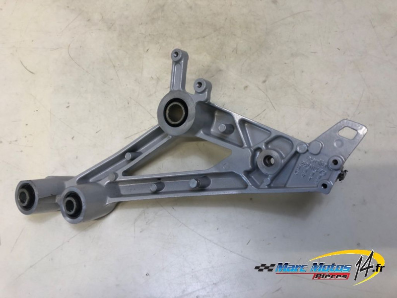 PLATINE AVANT DROITE APRILIA 457 RS 2024