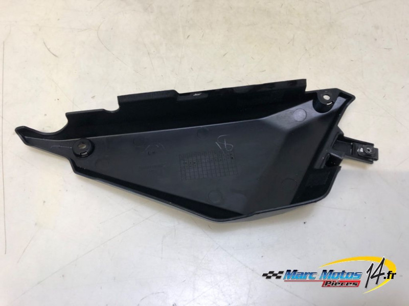 CACHE LATERAL INTERMEDIAIRE GAUCHE KAWASAKI Z650 ABS A2 2018