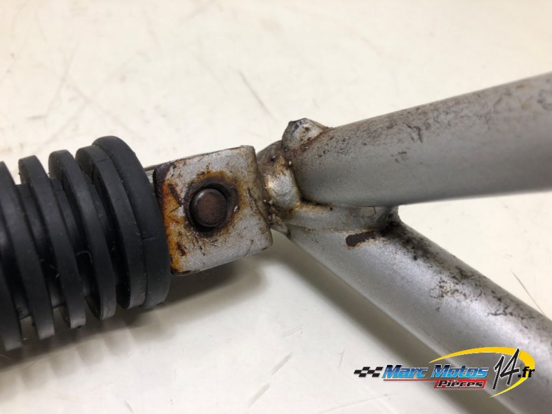 PLATINE ARRIERE DROITE HONDA 125 NX 1997