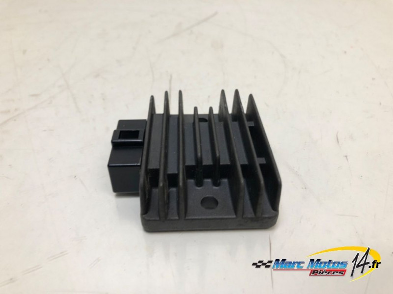 REGULATEUR HONDA 125 NX 1997