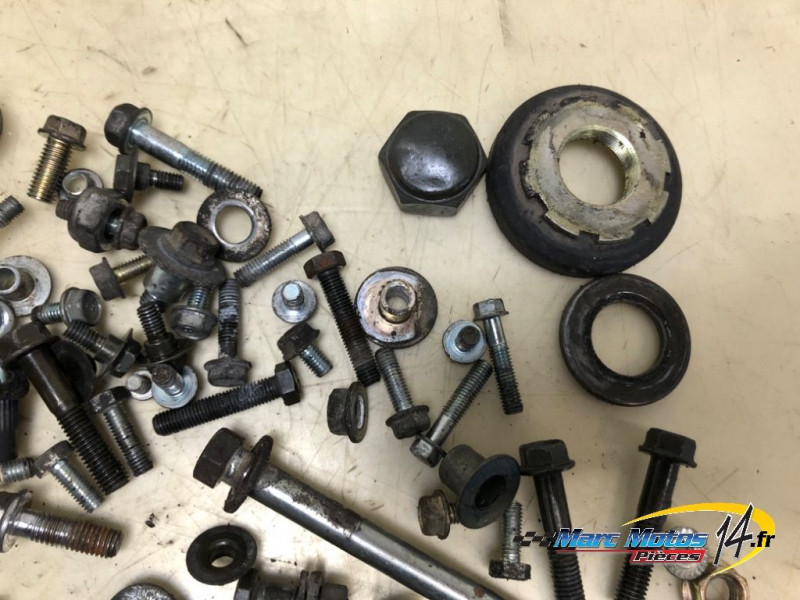 VISSERIE HONDA 125 NX 1997