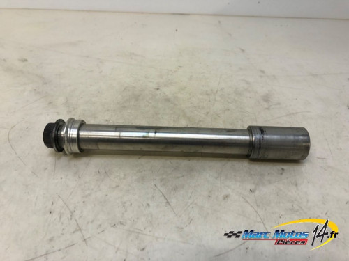 AXE DE ROUE AVANT SUZUKI 600 GSXR 2008