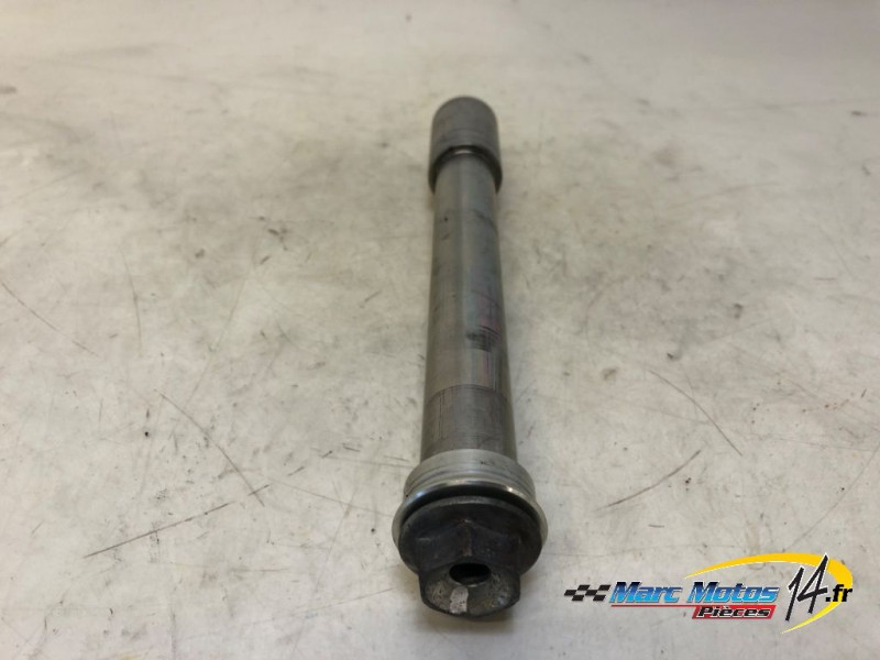 AXE DE ROUE AVANT SUZUKI 600 GSXR 2008