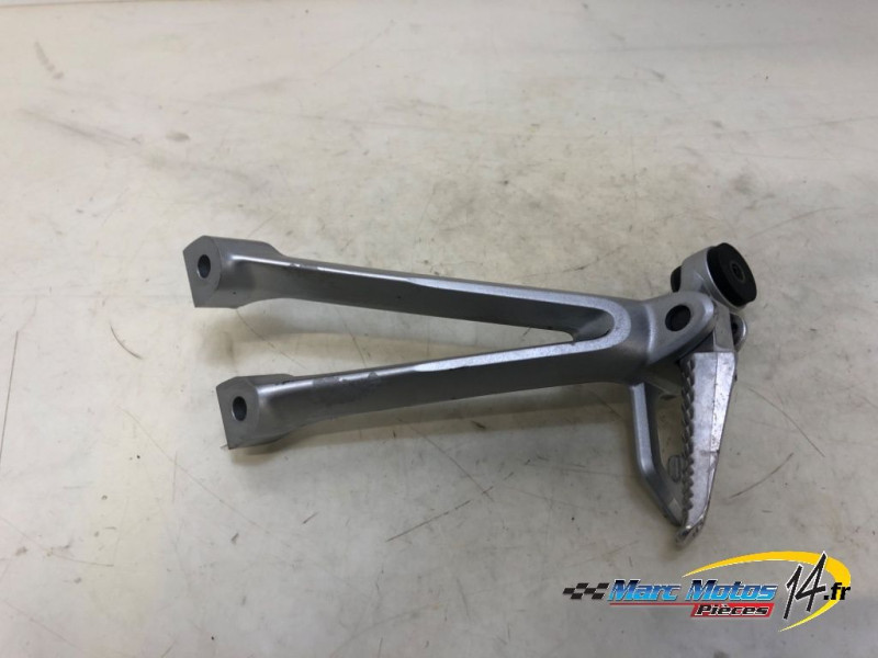 PLATINE ARRIERE DROITE SUZUKI 600 GSXR 2008