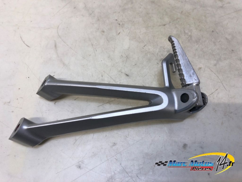 PLATINE ARRIERE GAUCHE SUZUKI 600 GSXR 2008