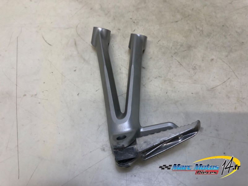 PLATINE ARRIERE GAUCHE SUZUKI 600 GSXR 2008