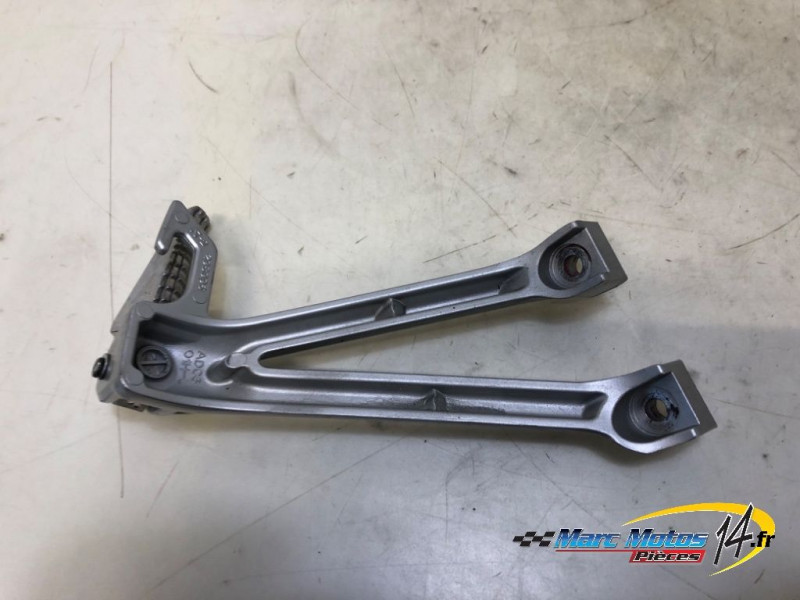 PLATINE ARRIERE GAUCHE SUZUKI 600 GSXR 2008
