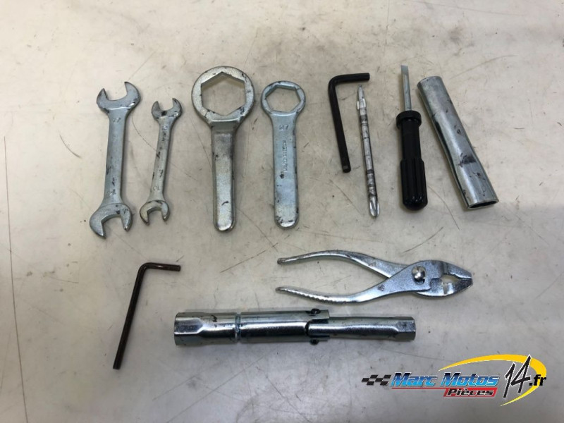 TROUSSE A OUTILS SUZUKI 600 GSXR 2008