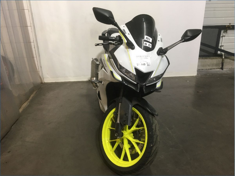 YAMAHA 125 YZF-R 