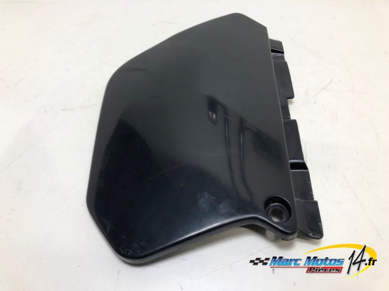 CACHE LATERAL GAUCHE YAMAHA 125 DTR 1997