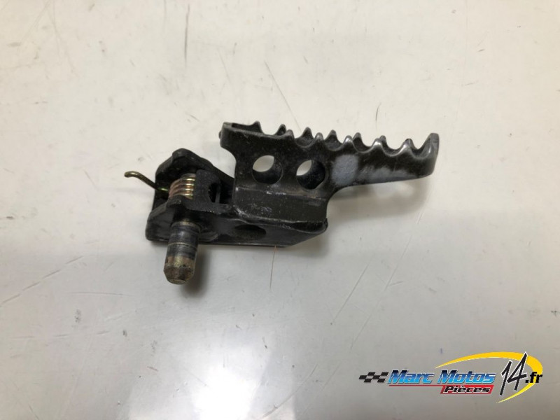 REPOSE-PIED AVANT DROIT YAMAHA 125 DTR 1997