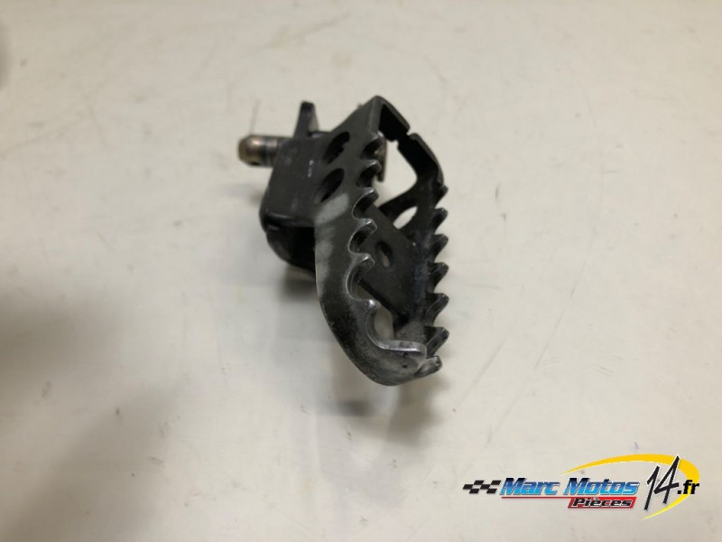 REPOSE-PIED AVANT DROIT YAMAHA 125 DTR 1997