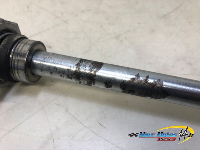 AXE DE ROUE ARRIERE KTM 125 DUKE ABS 2019