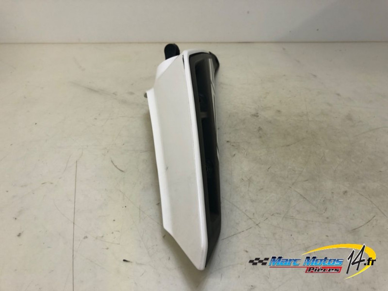 CACHE LATERAL DROIT KTM 125 DUKE ABS 2019