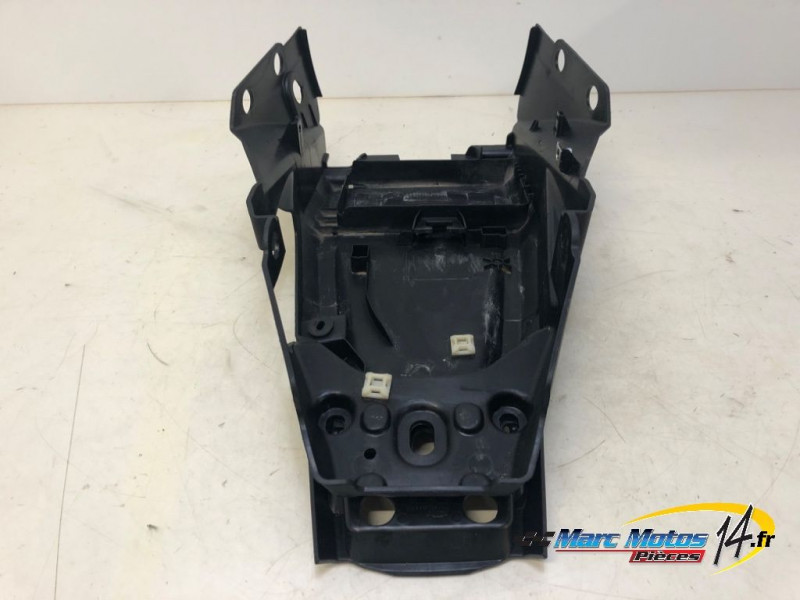 PASSAGE DE ROUE KTM 125 DUKE ABS 2019