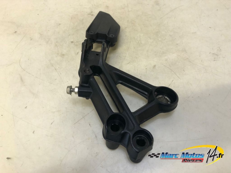 PLATINE AVANT DROITE KTM 125 DUKE ABS 2019