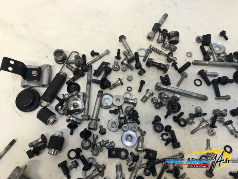 VISSERIE KTM 125 DUKE ABS 2019