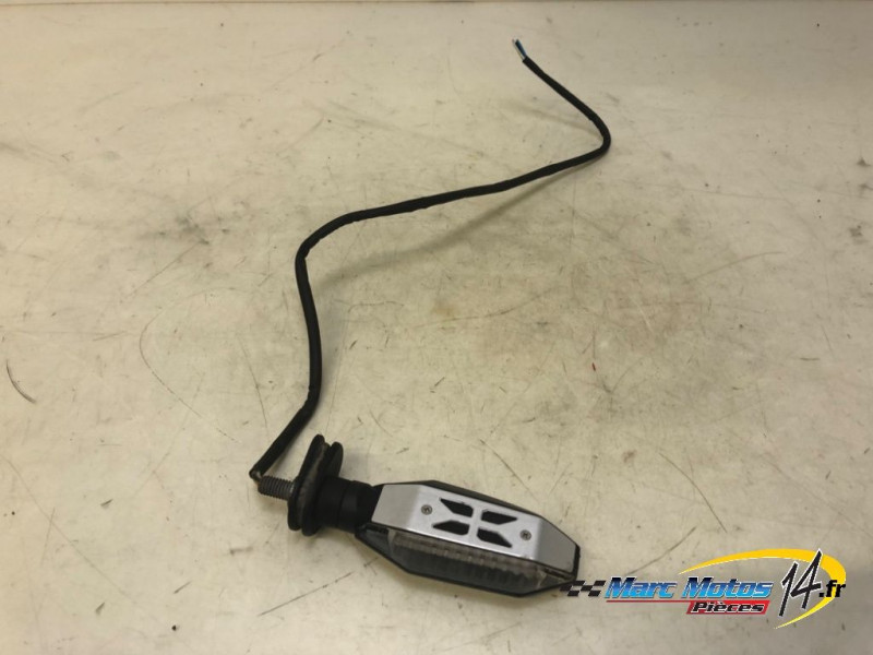 CLIGNOTANT ARRIERE DROIT YAMAHA MT09 ABS 2019