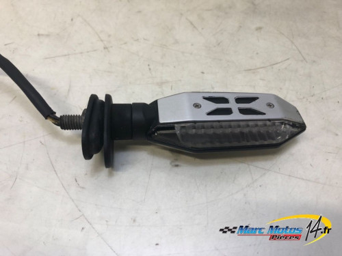 CLIGNOTANT ARRIERE GAUCHE YAMAHA MT09 ABS 2019