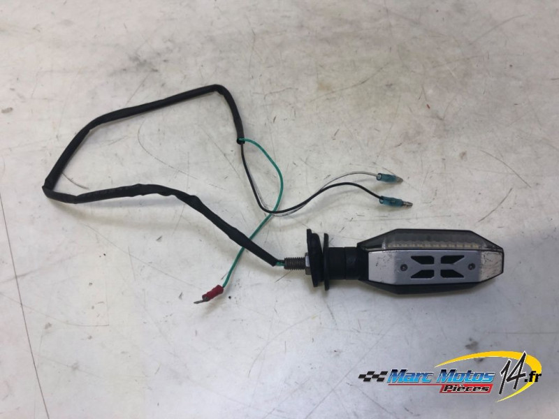 CLIGNOTANT AVANT GAUCHE YAMAHA MT09 ABS 2019