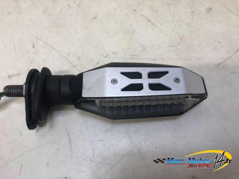 CLIGNOTANT AVANT GAUCHE YAMAHA MT09 ABS 2019