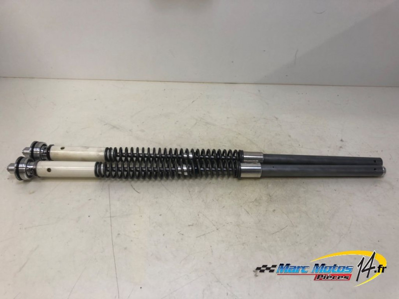 INTERIEUR DE FOURCHE YAMAHA MT09 ABS 2019