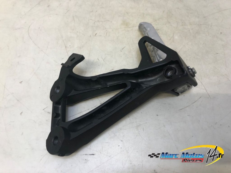 PLATINE ARRIERE DROITE YAMAHA MT09 ABS 2019