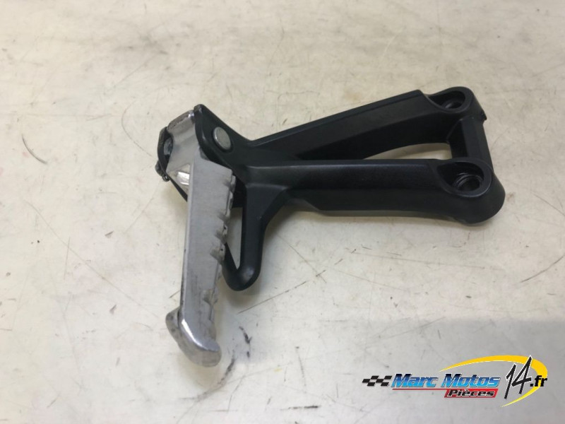 PLATINE ARRIERE GAUCHE YAMAHA MT09 ABS 2019