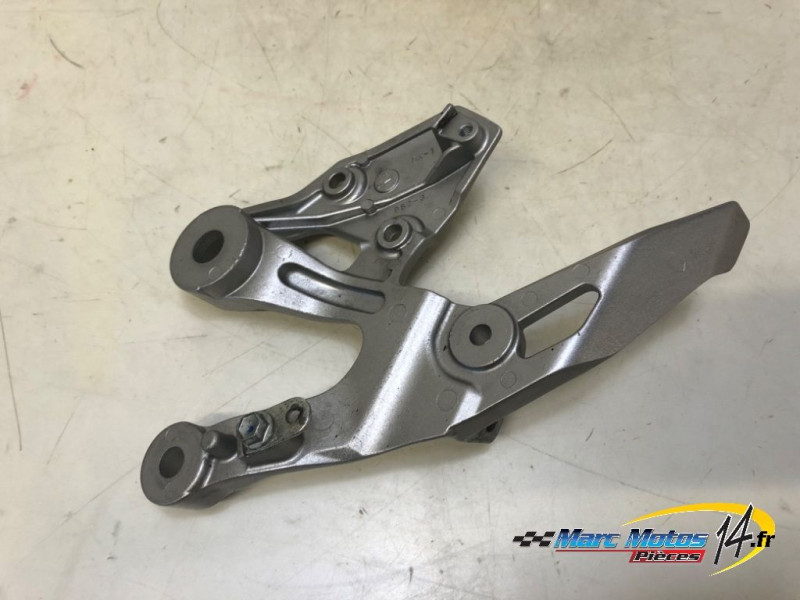 PLATINE AVANT DROITE YAMAHA MT09 ABS 2019