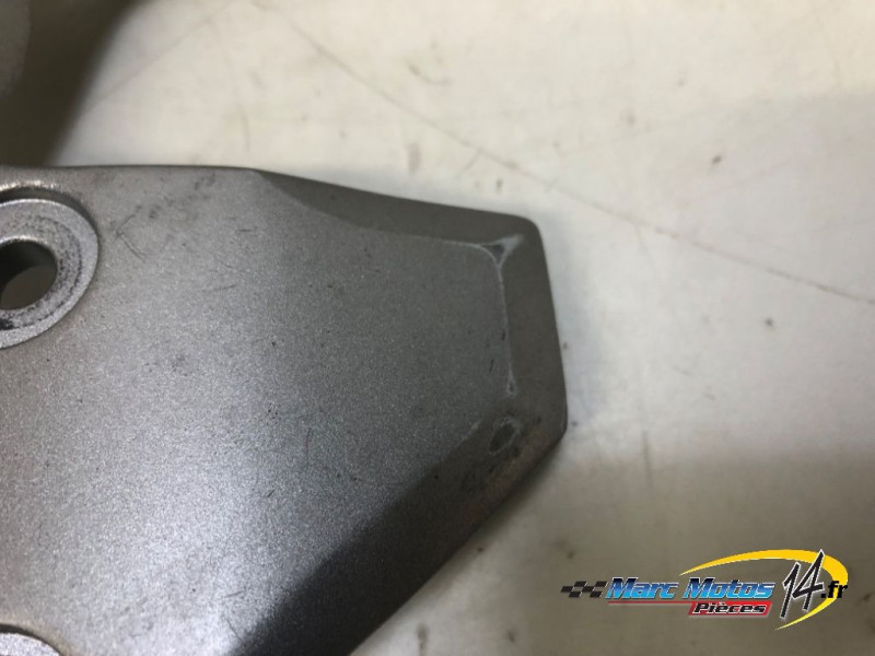 PLATINE AVANT DROITE YAMAHA MT09 ABS 2019