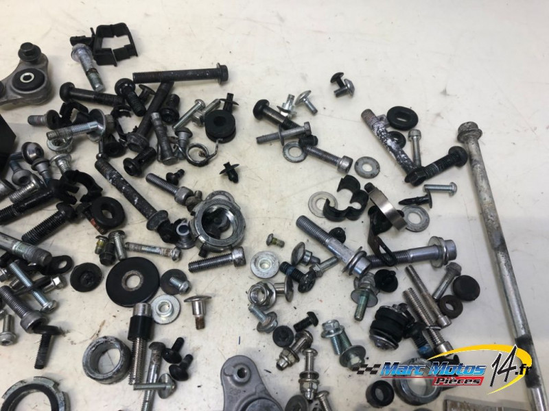 VISSERIE YAMAHA MT09 ABS 2019