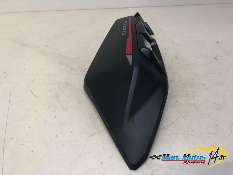 CACHE LATERAL DROIT HONDA 1100 AFRICA TWIN DCT 2020
