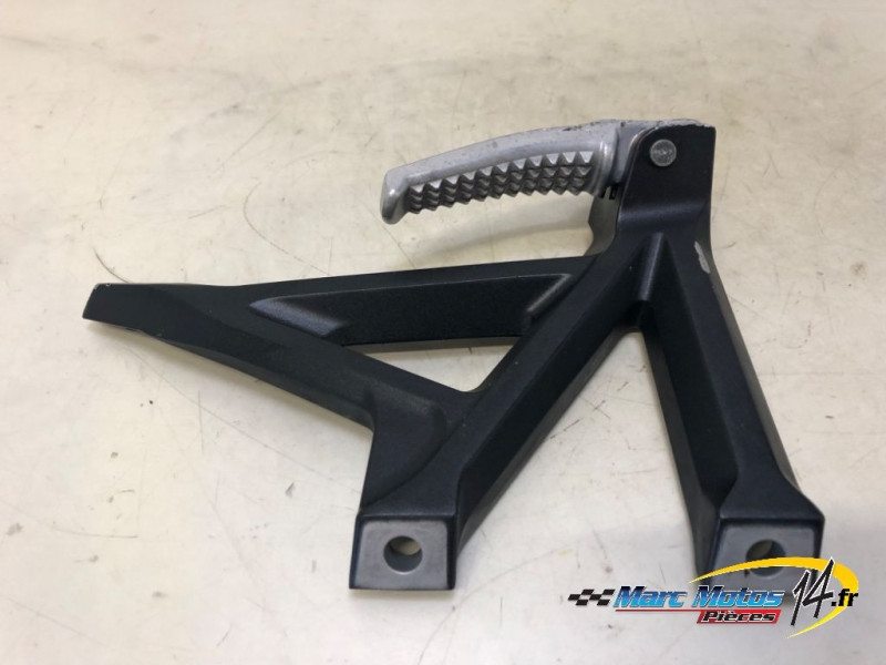 PLATINE ARRIERE GAUCHE HONDA 1100 AFRICA TWIN DCT 2020