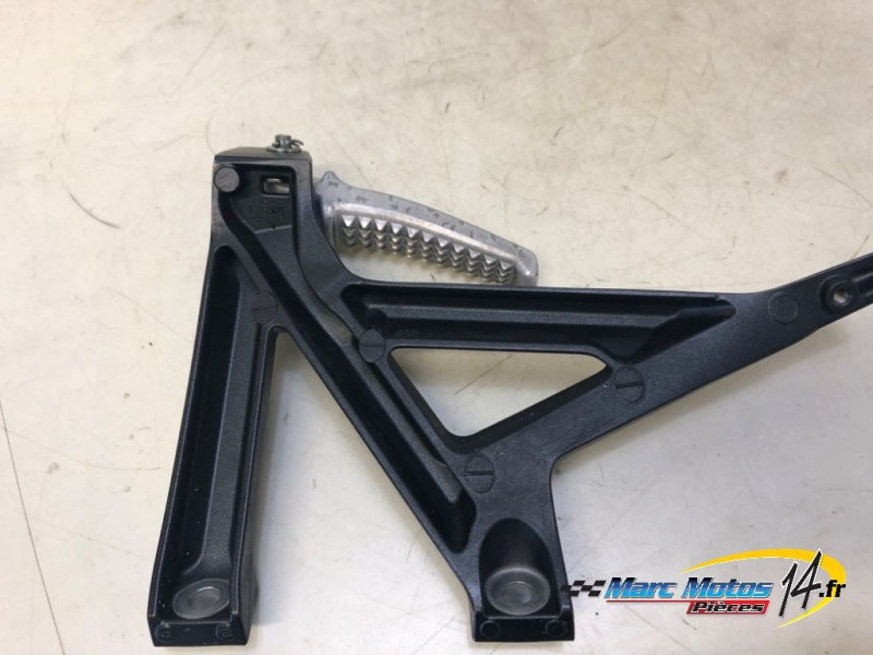 PLATINE ARRIERE GAUCHE HONDA 1100 AFRICA TWIN DCT 2020