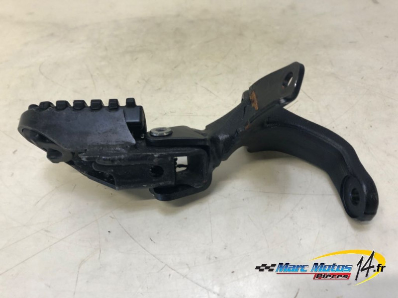 PLATINE AVANT DROITE HONDA 1100 AFRICA TWIN DCT 2020